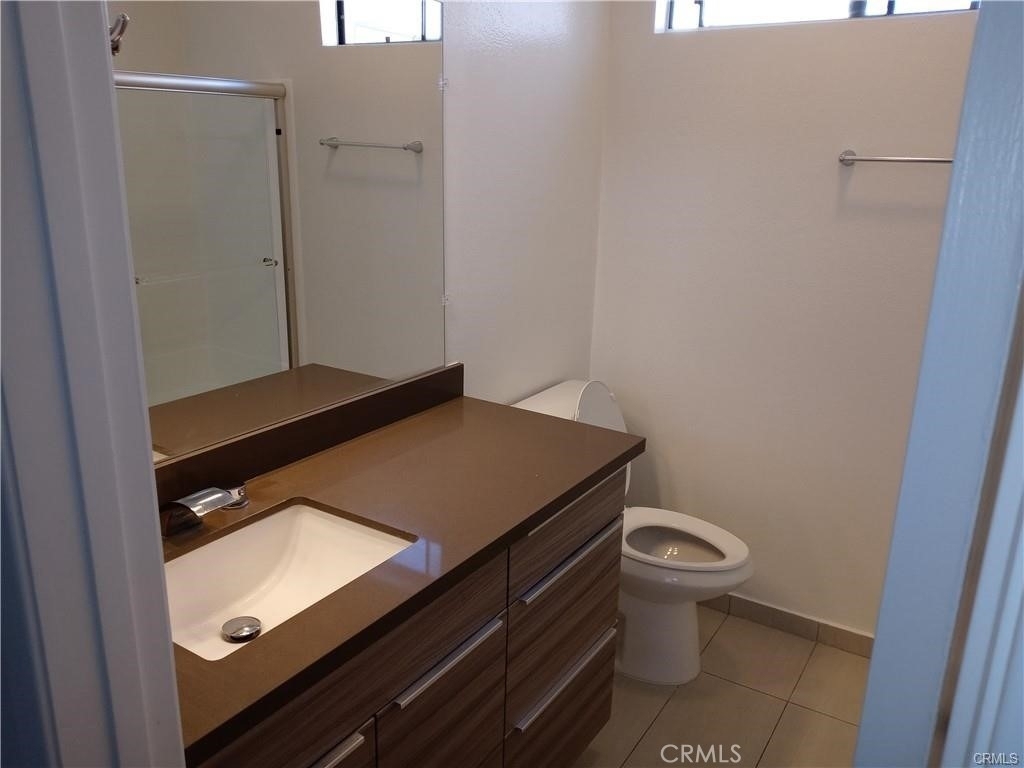 5255 Bellingham Avenue - Photo 9