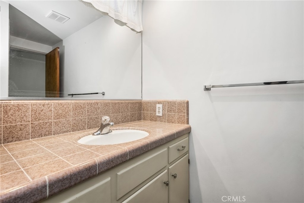 243 N Grand Street - Photo 20