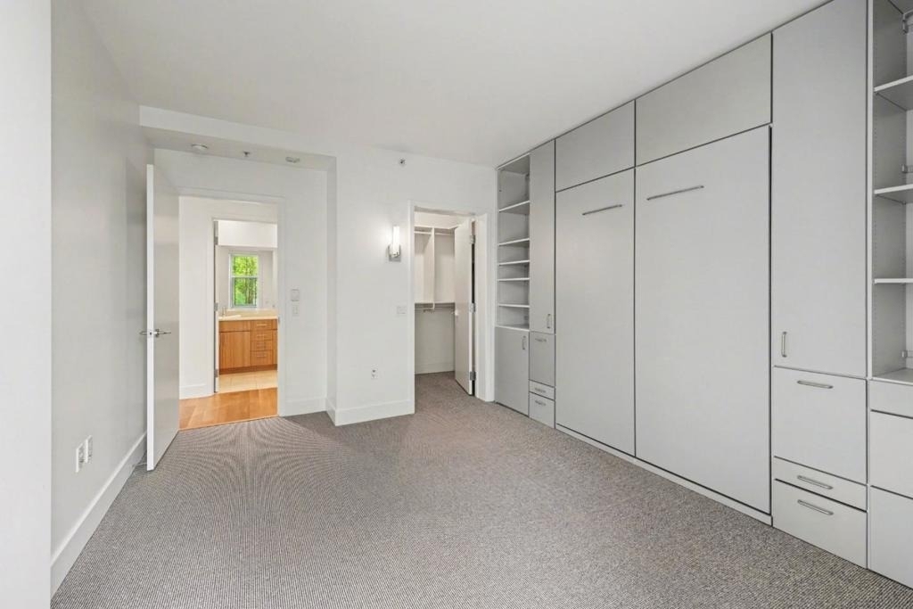 235 Berry Street - Photo 18