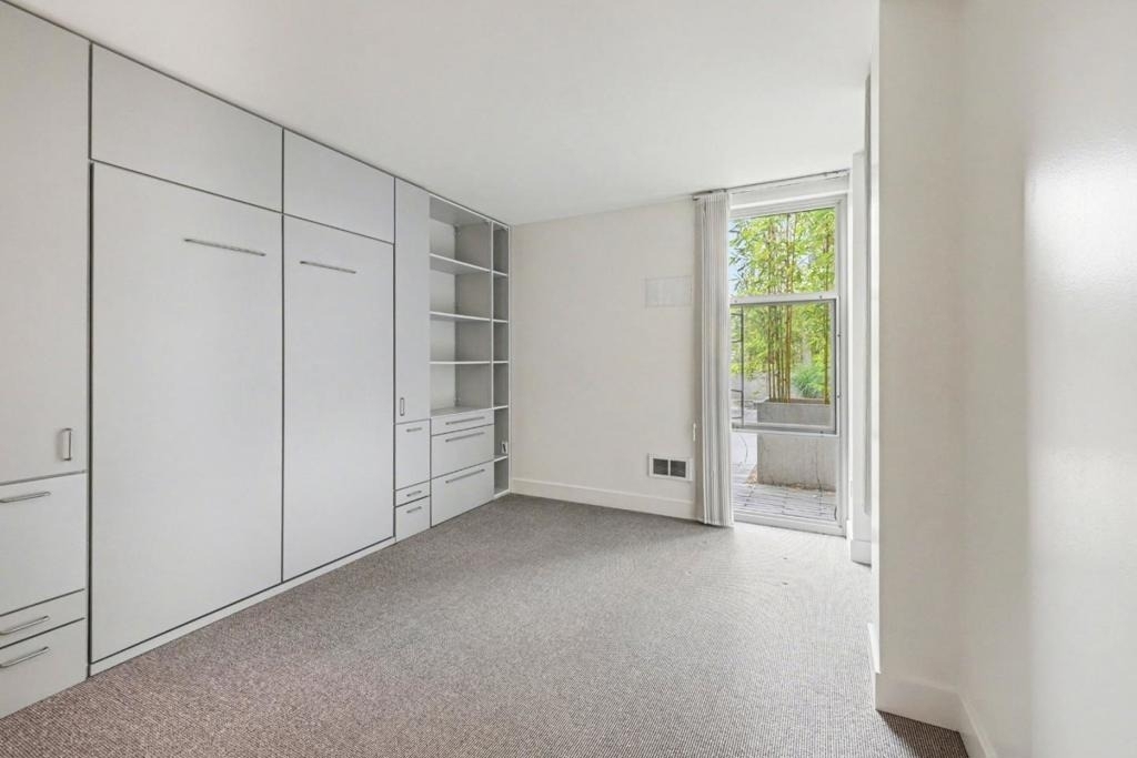 235 Berry Street - Photo 17