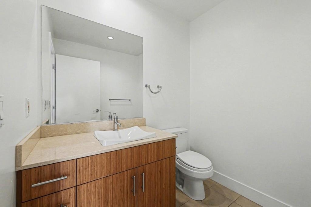 235 Berry Street - Photo 12