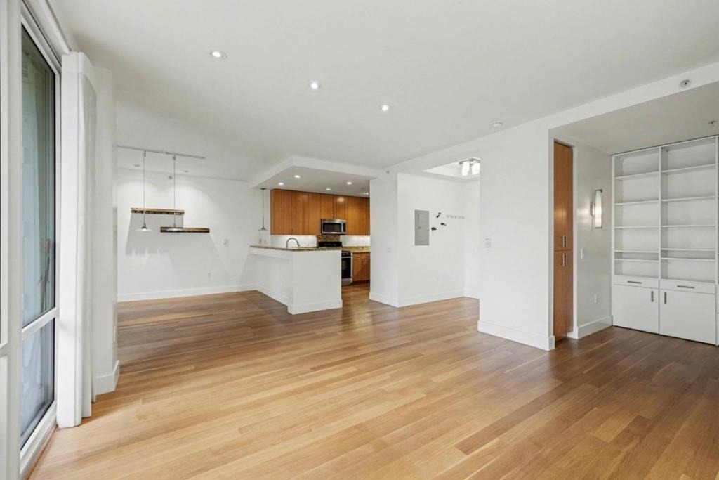 235 Berry Street - Photo 6