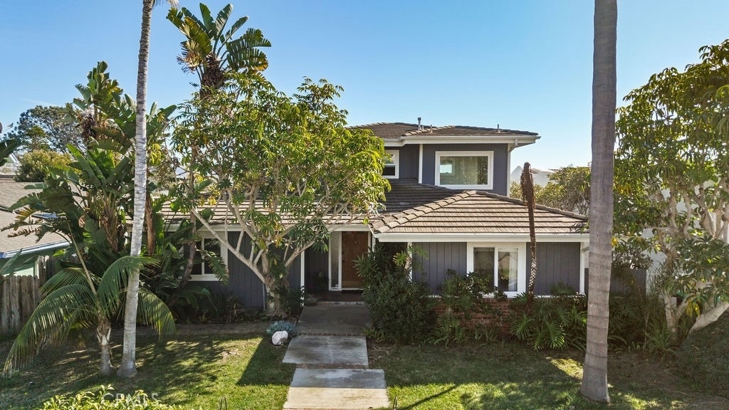 128 Crescent Bay Drive - Photo 1