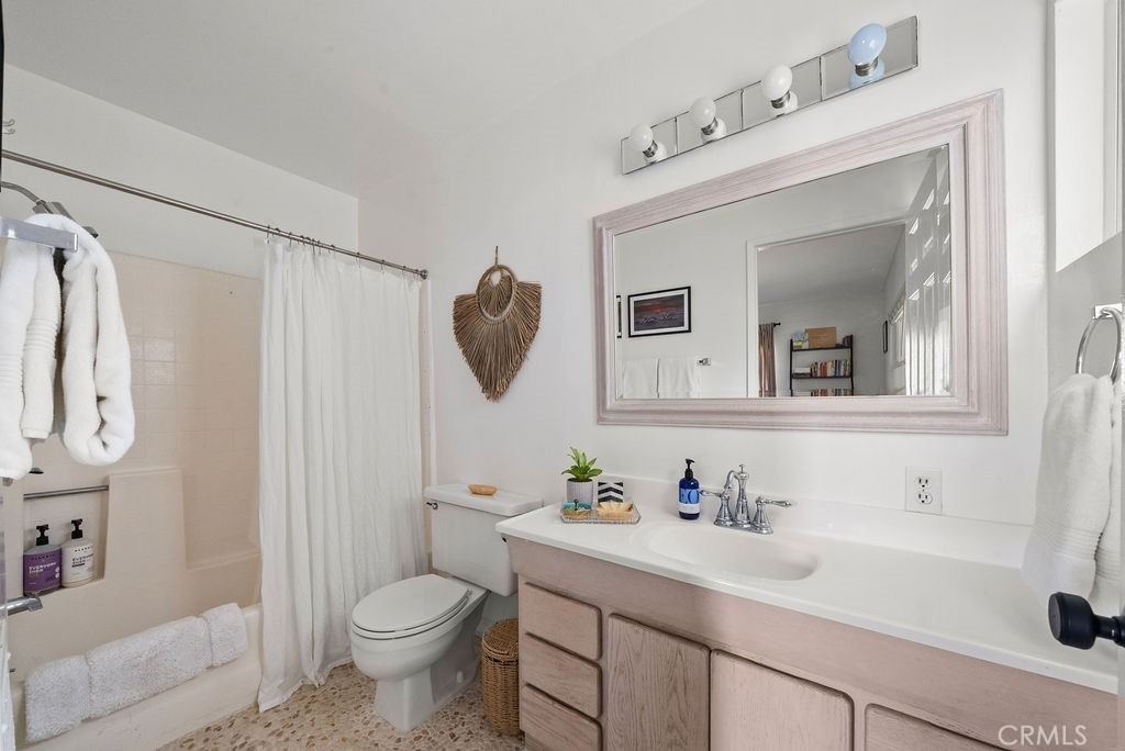 128 Crescent Bay Drive - Photo 10