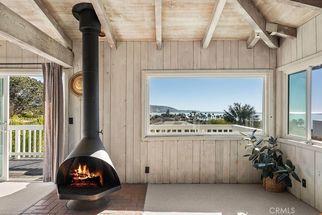 128 Crescent Bay Drive - Photo 3