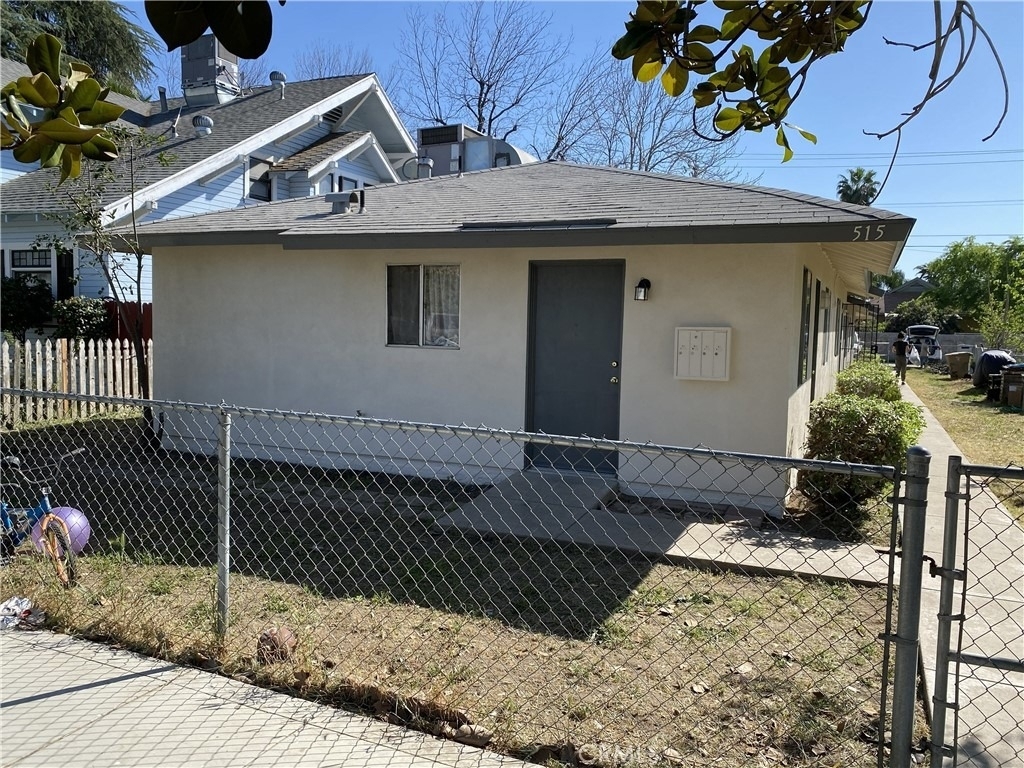 515 Niles Street - Photo 1