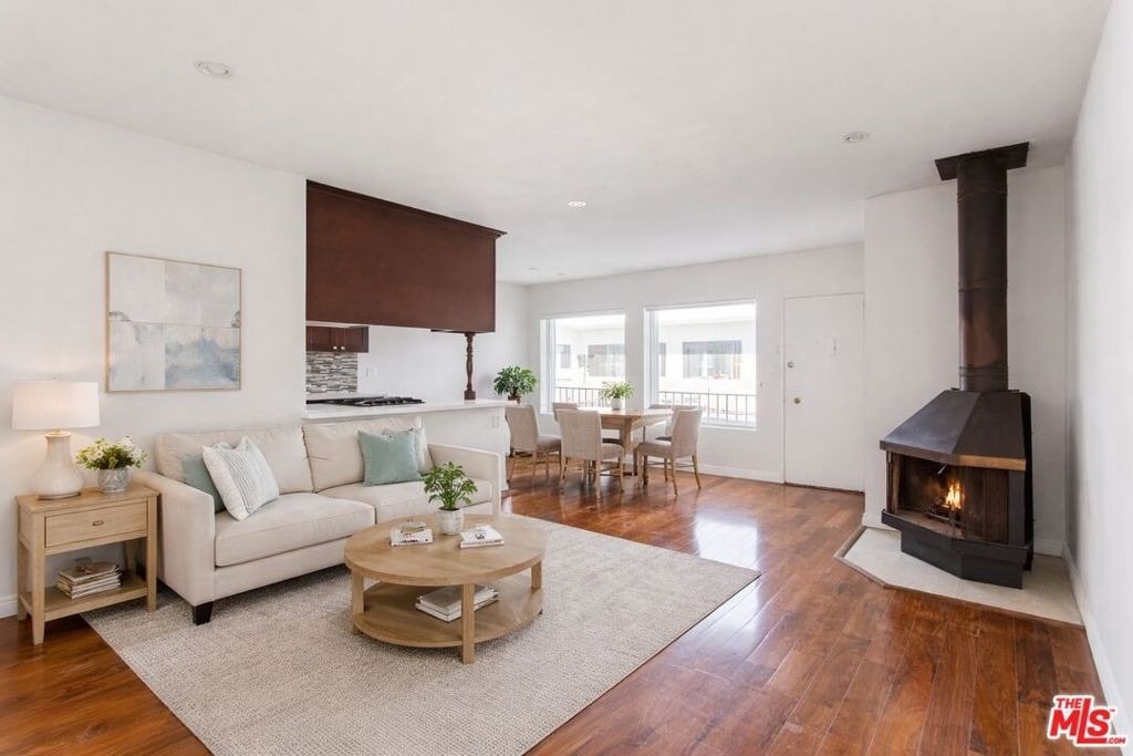 420 Raymond Avenue - Photo 1