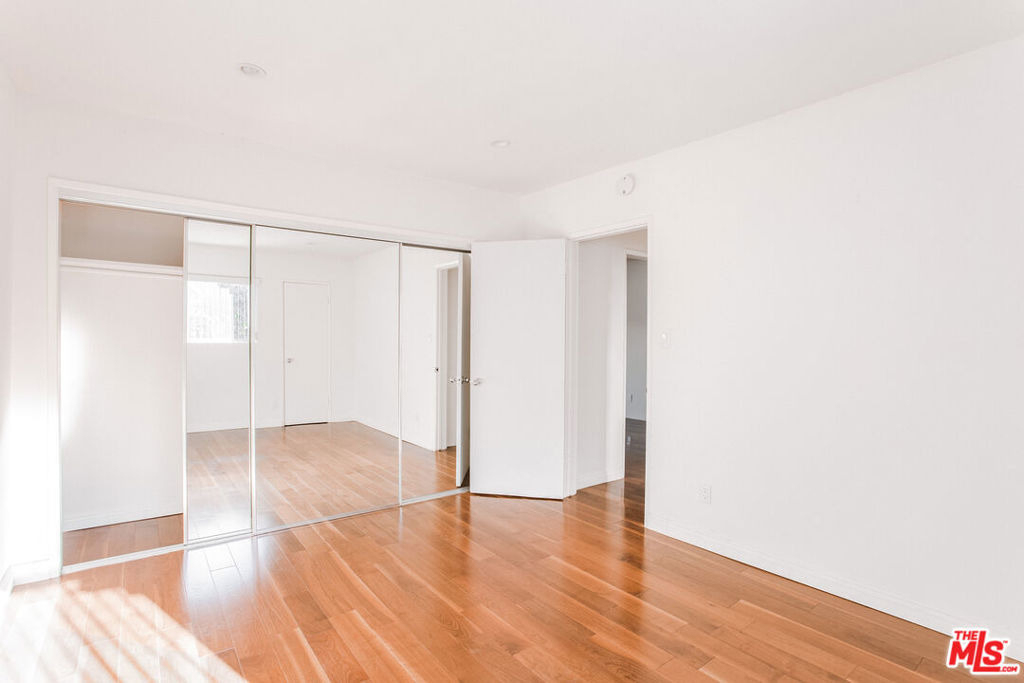 420 Raymond Avenue - Photo 5