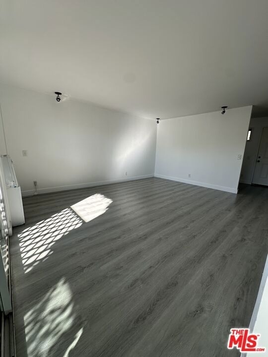 9018 Keith Avenue - Photo 5