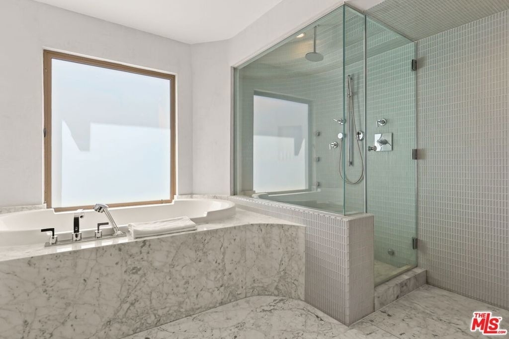 11 Marine Terrace - Photo 23