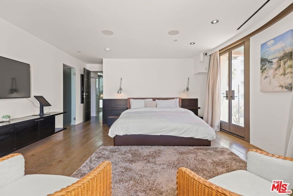 11 Marine Terrace - Photo 18