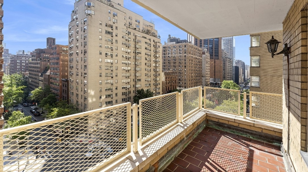 Midtown East - Photo 0