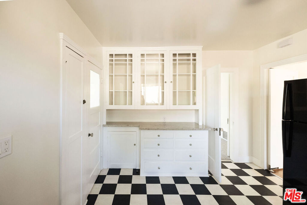 824 Brent Avenue - Photo 13