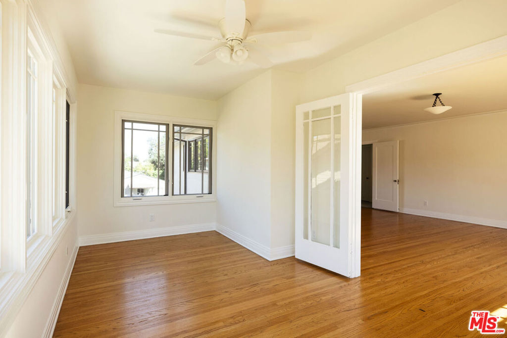 824 Brent Avenue - Photo 10