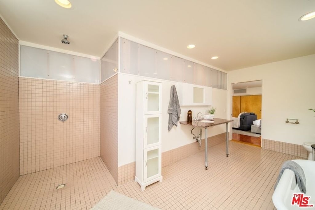46 Rose Avenue - Photo 38