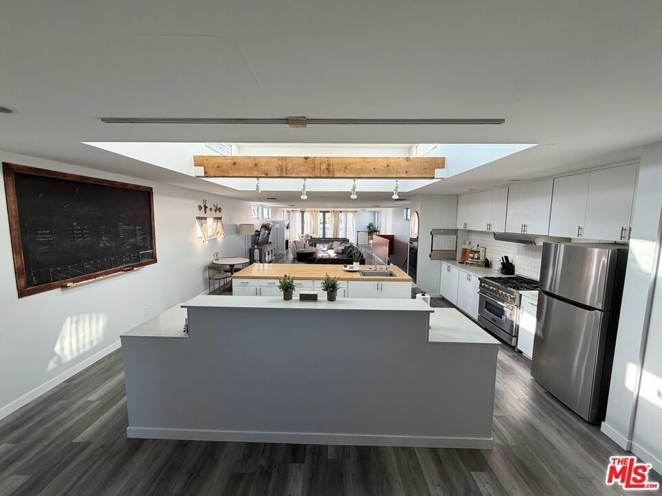 46 Rose Avenue - Photo 20