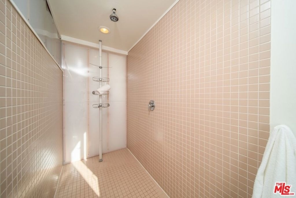 46 Rose Avenue - Photo 37