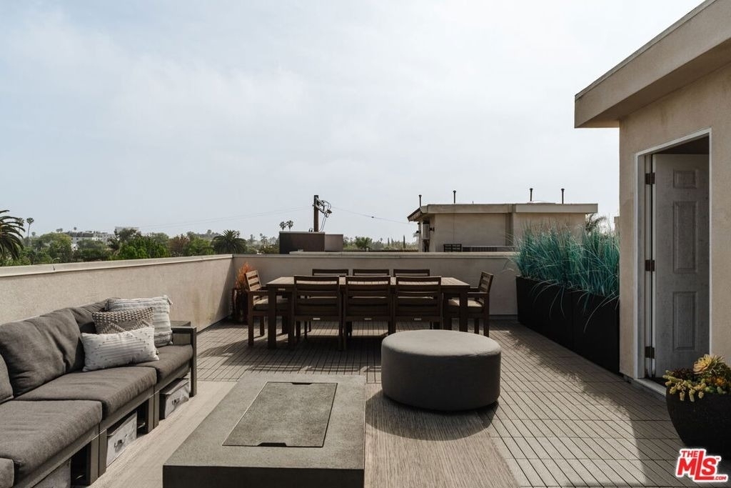 6072 Pickford Street - Photo 40