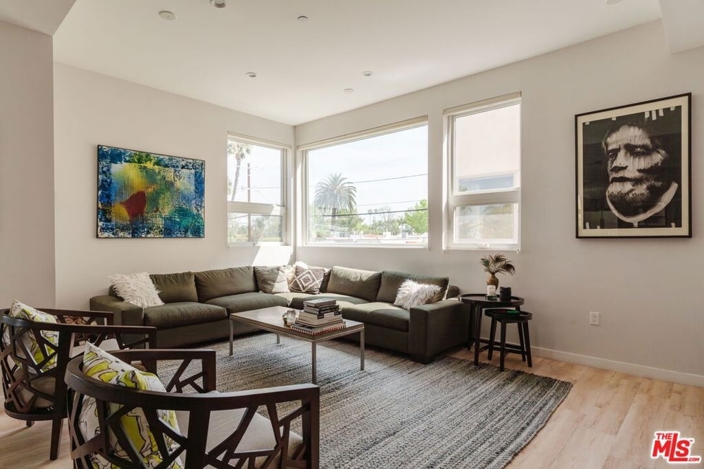 6072 Pickford Street - Photo 11
