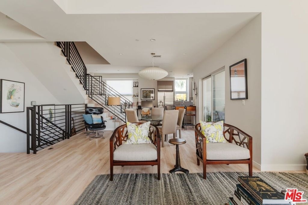 6072 Pickford Street - Photo 8