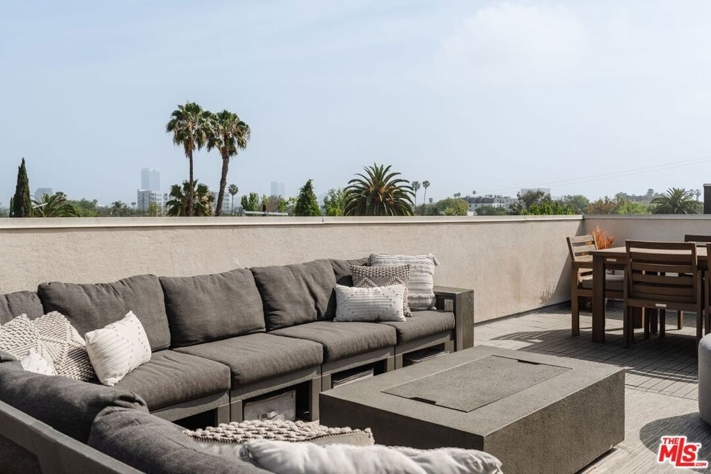 6072 Pickford Street - Photo 37
