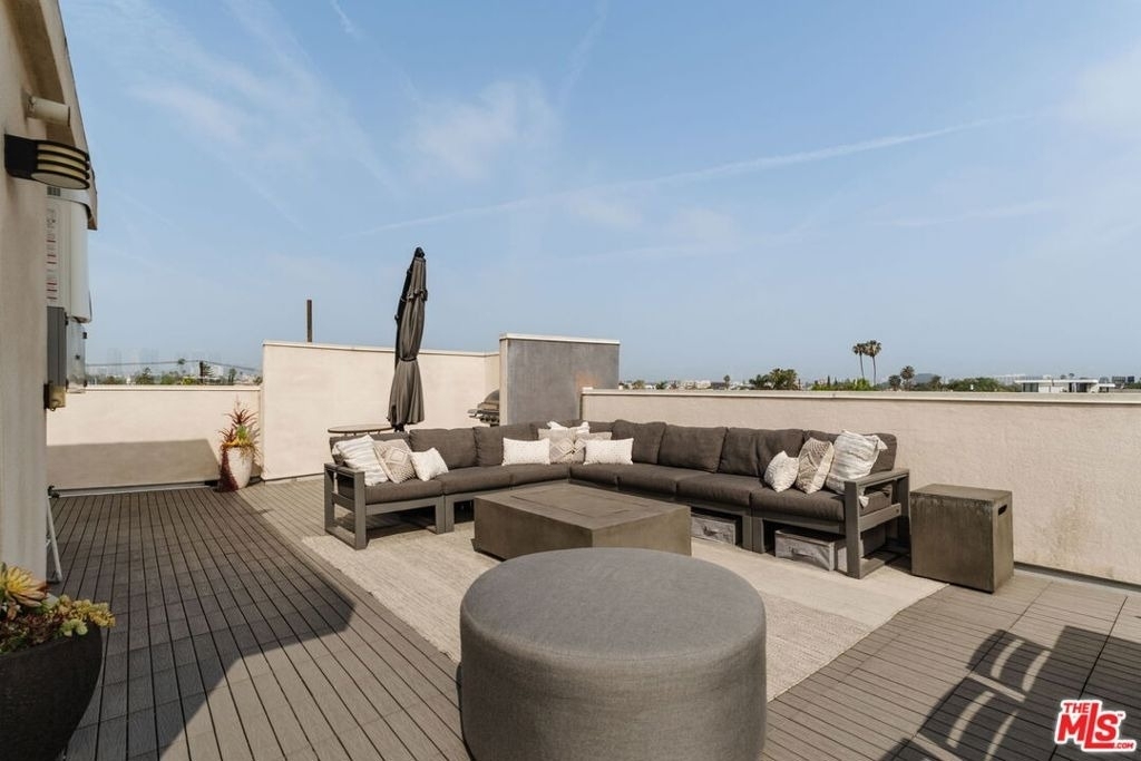 6072 Pickford Street - Photo 41