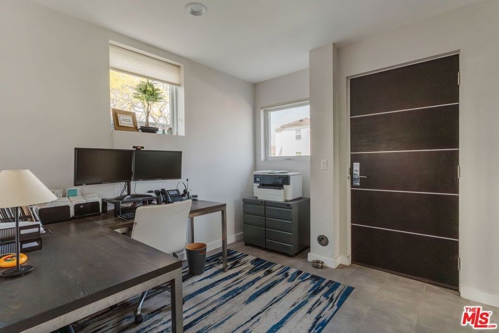 6072 Pickford Street - Photo 5
