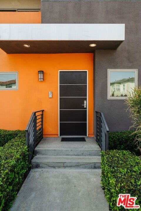 6072 Pickford Street - Photo 4