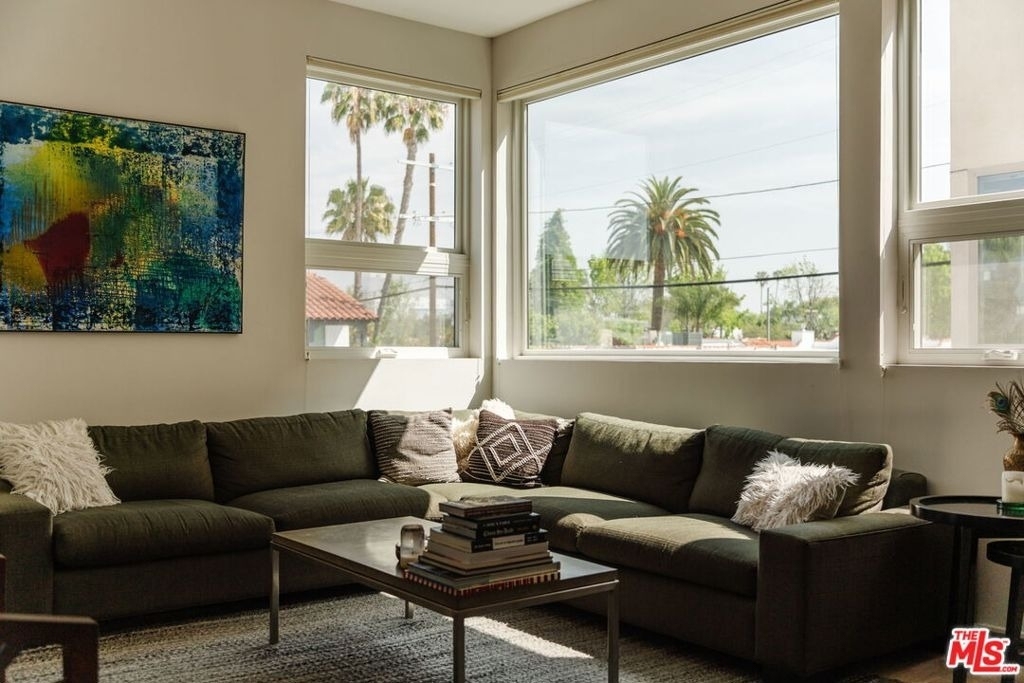 6072 Pickford Street - Photo 9