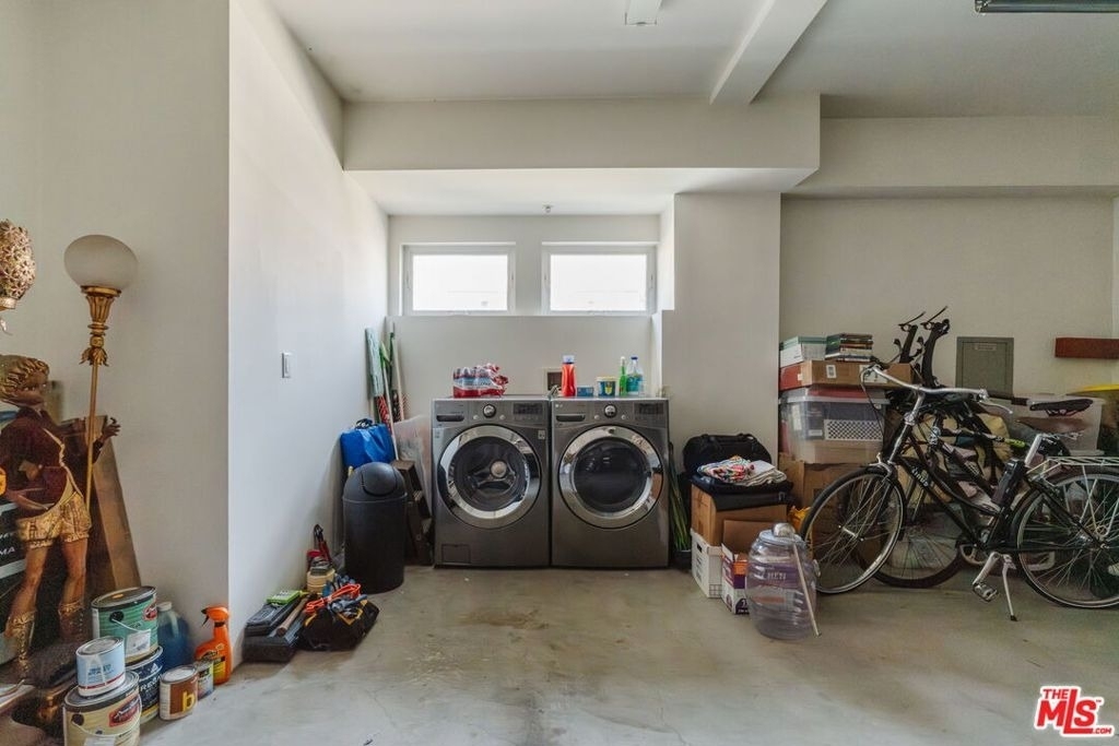 6072 Pickford Street - Photo 44