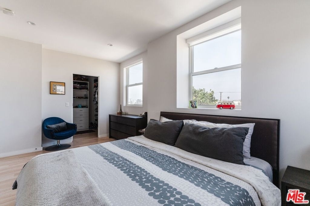 6072 Pickford Street - Photo 30