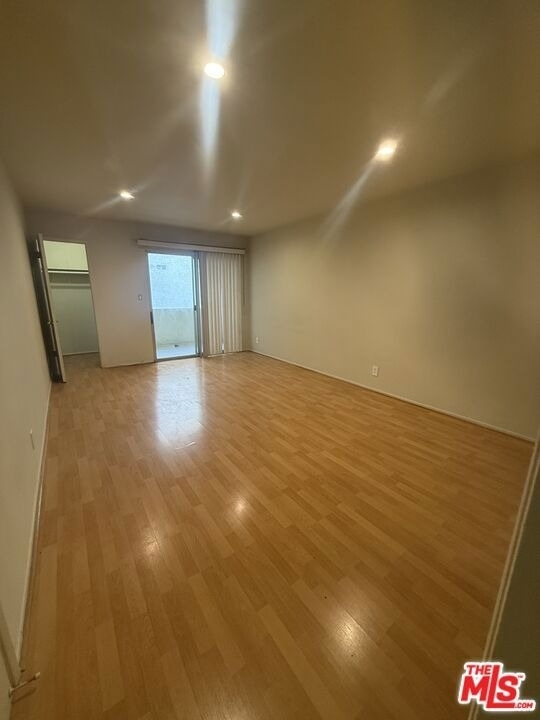 1166 Amherst Avenue - Photo 4