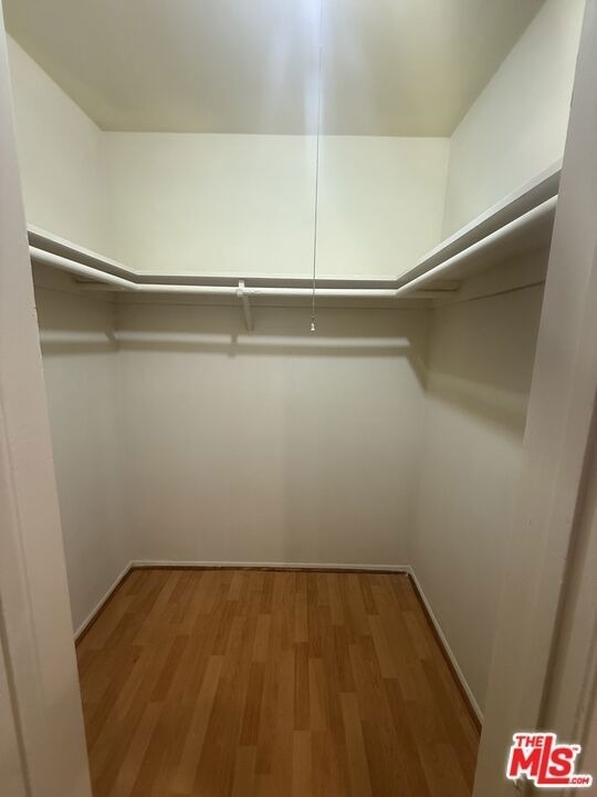 1166 Amherst Avenue - Photo 6