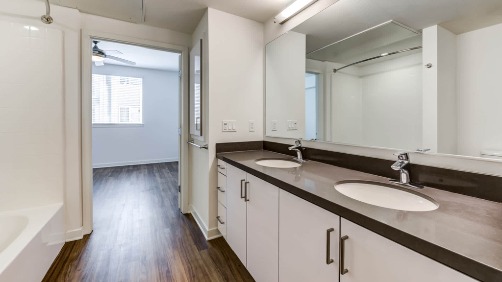 5900 Center Dr - Photo 19