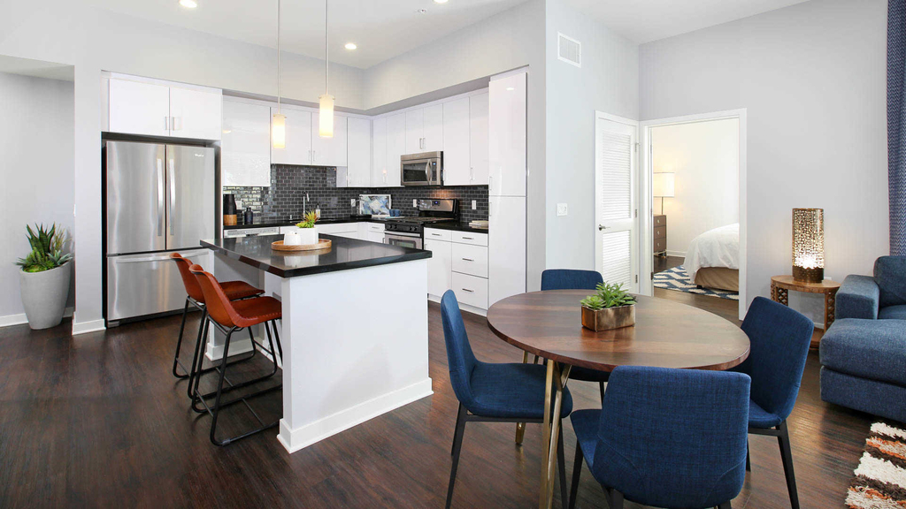 5900 Center Dr - Photo 7