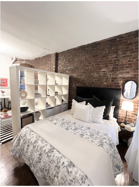 110 Thompson St - Photo 3