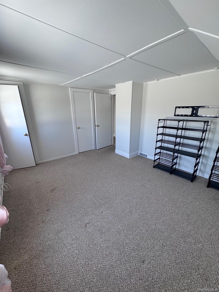323 Mill Road - Photo 4