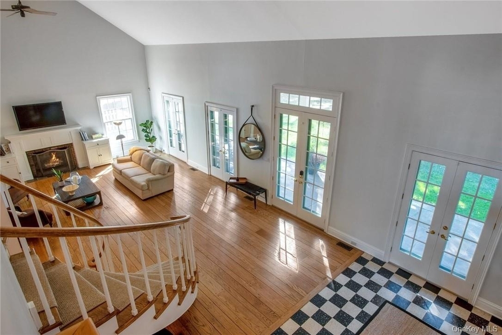 619 N Broadway - Photo 14