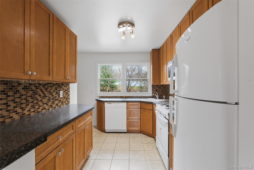 25 Woodland Terrace Court - Photo 3