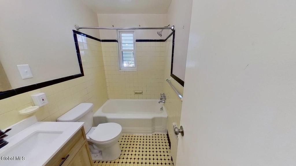 31 Parkwood Street - Photo 21