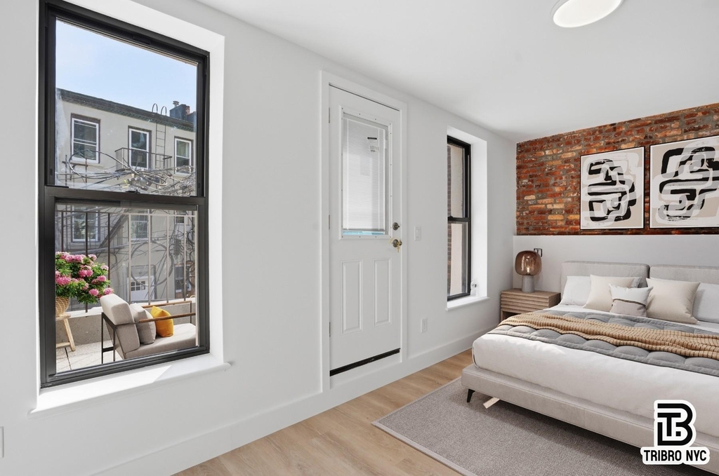1411 Bedford Avenue - Photo 5
