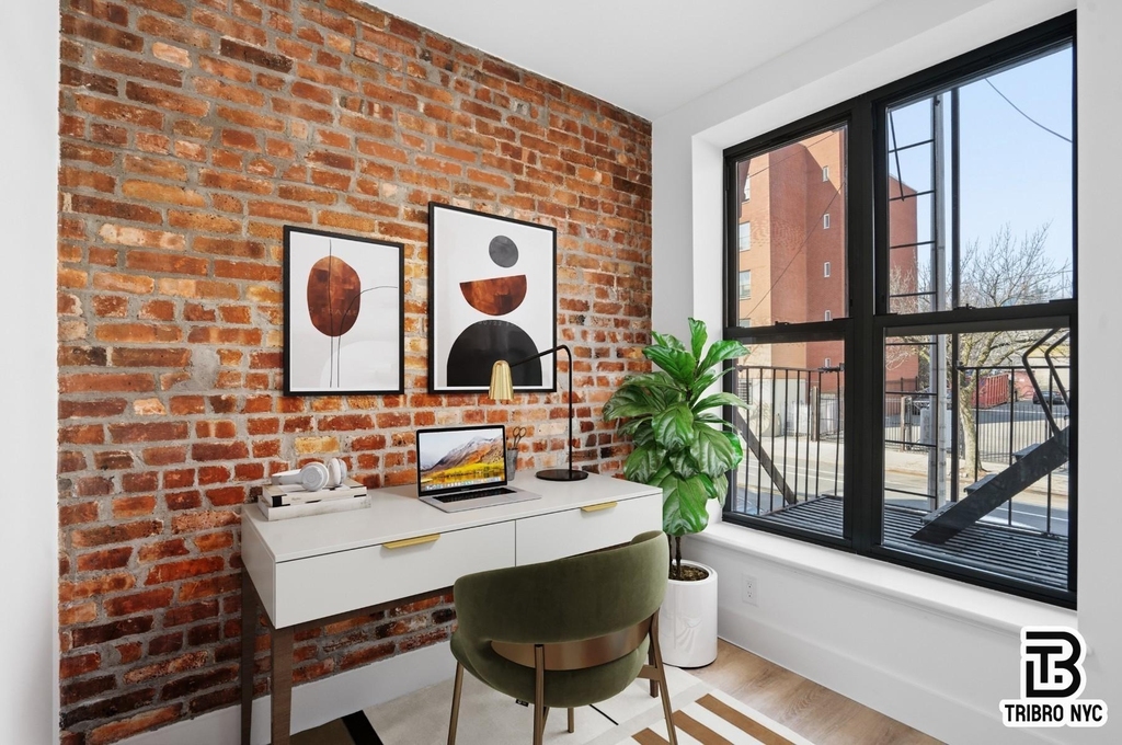 1411 Bedford Avenue - Photo 2