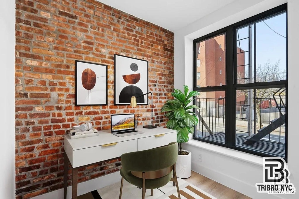 1411 Bedford Avenue - Photo 2