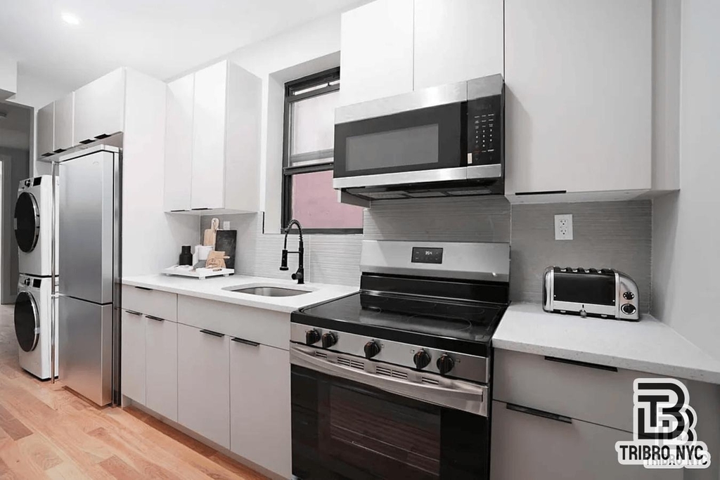 1731 Norman Street - Photo 1