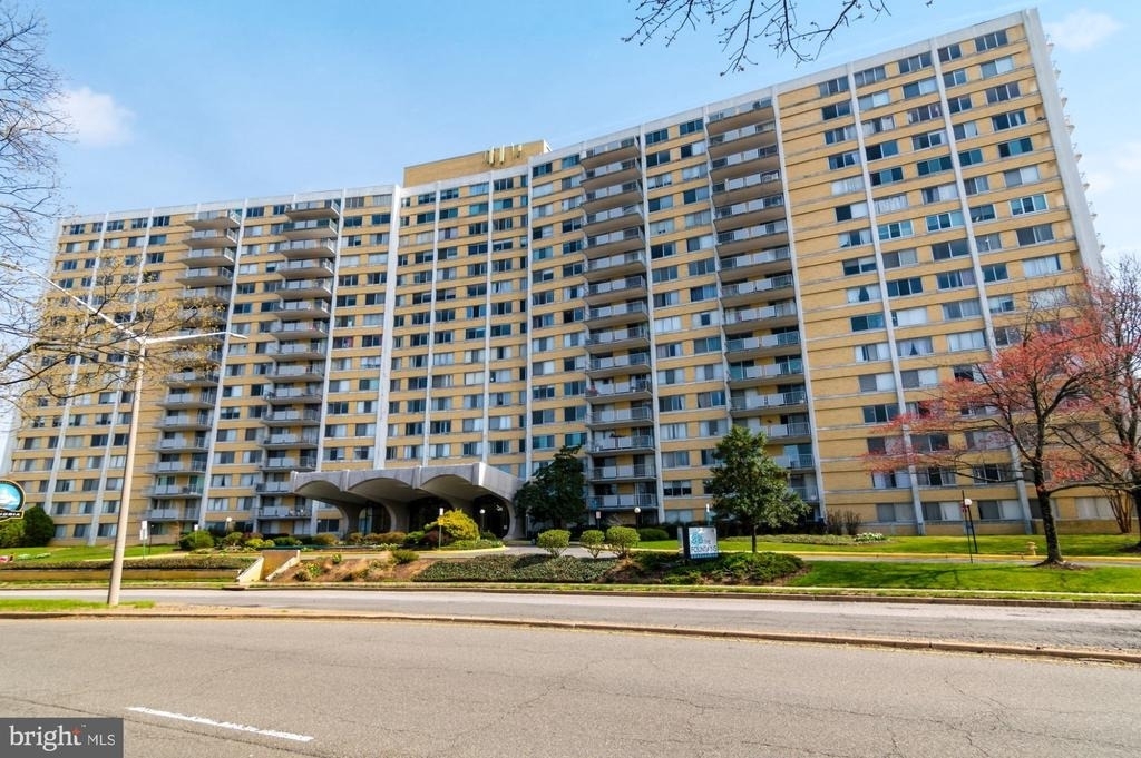301 N Beauregard Street - Photo 0