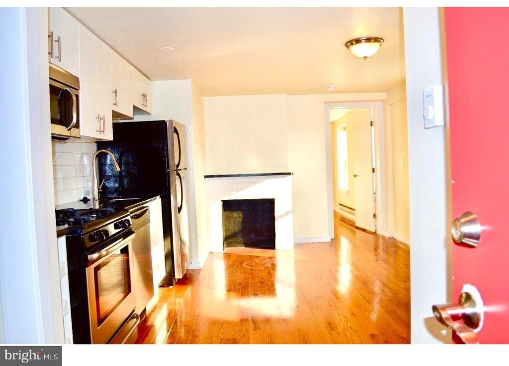 415 S Broad Street - Photo 3