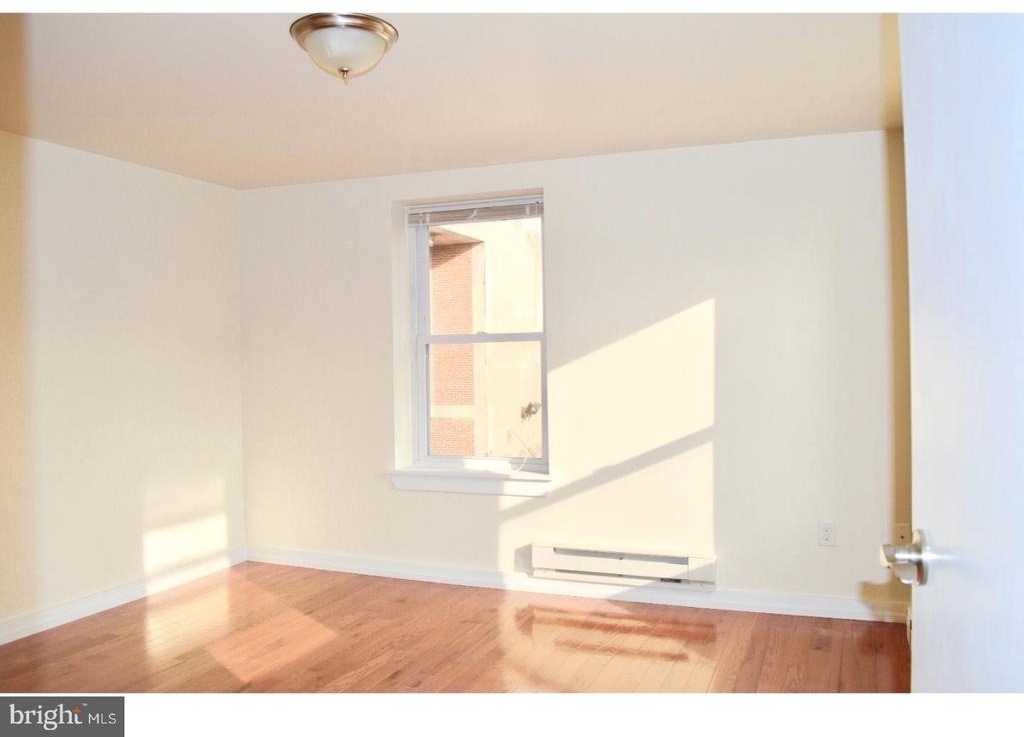 415 S Broad Street - Photo 5