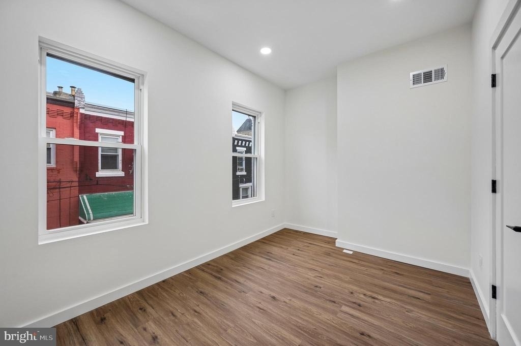 1702 N Stillman Street - Photo 9