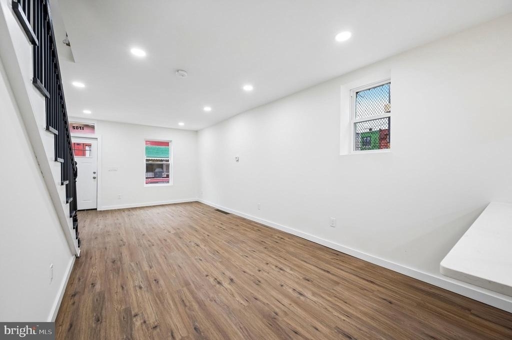 1702 N Stillman Street - Photo 5
