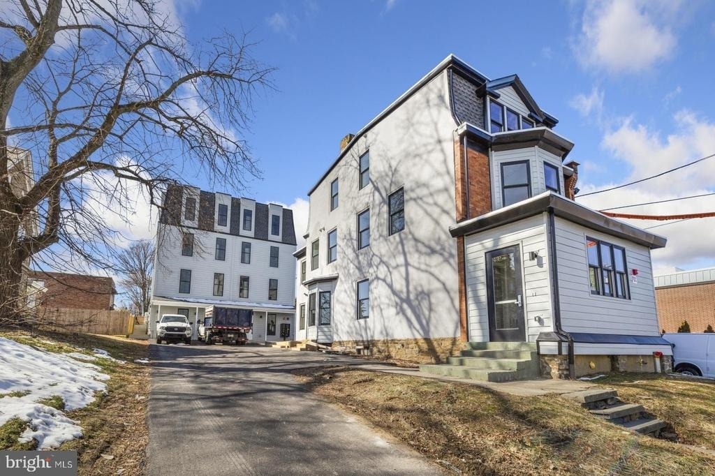6712 Ridge Avenue - Photo 14
